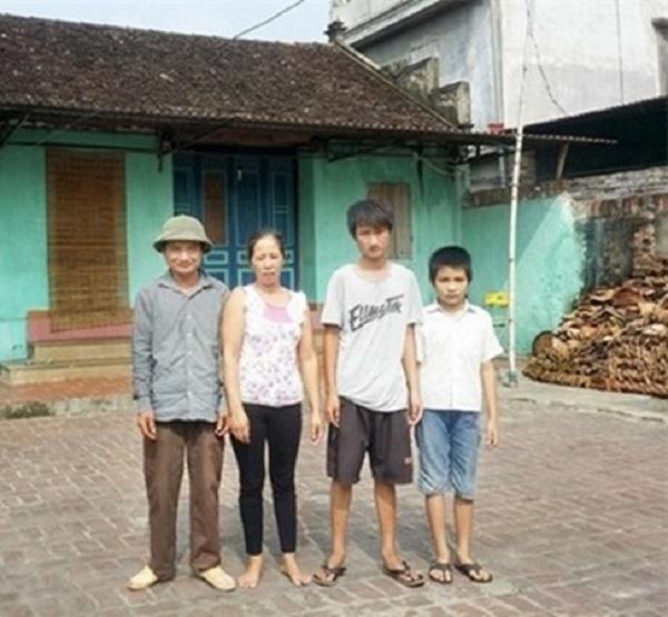 2 hoa hậu xuất thân nghèo khó ở nhà lụp xụp, giờ đổi đời, sống nơi sang chảnh khó tin-14