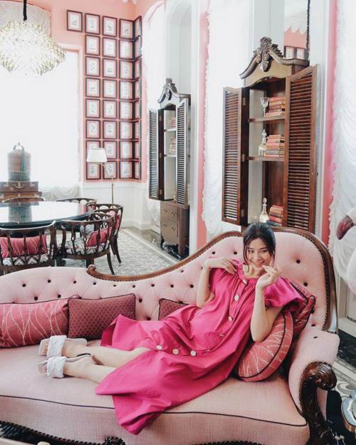 Mấy ai được như Đông Nhi: bầu 8 tháng, diện đầm size đại 4XL vẫn lộng lẫy như công chúa-3