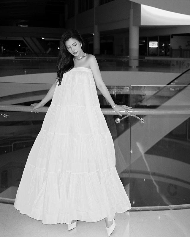 Mấy ai được như Đông Nhi: bầu 8 tháng, diện đầm size đại 4XL vẫn lộng lẫy như công chúa-7