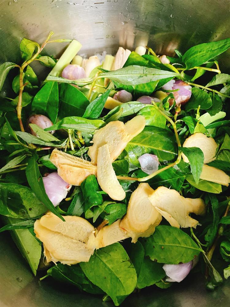 Chán gà luộc, gà nướng mẹ đảm làm ngay món gà này, vừa ngon vừa ngọt lại thơm phức khó cưỡng-4