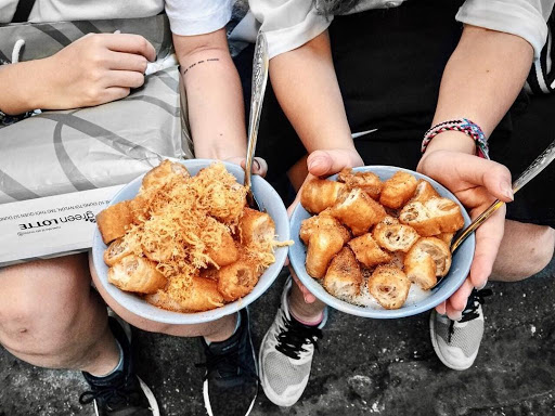 Quẩy chiên vỉa hè giòn ngon, bắt mắt nhưng hãy cẩn trọng vì sự thật có thể khiến bạn rùng mình-2
