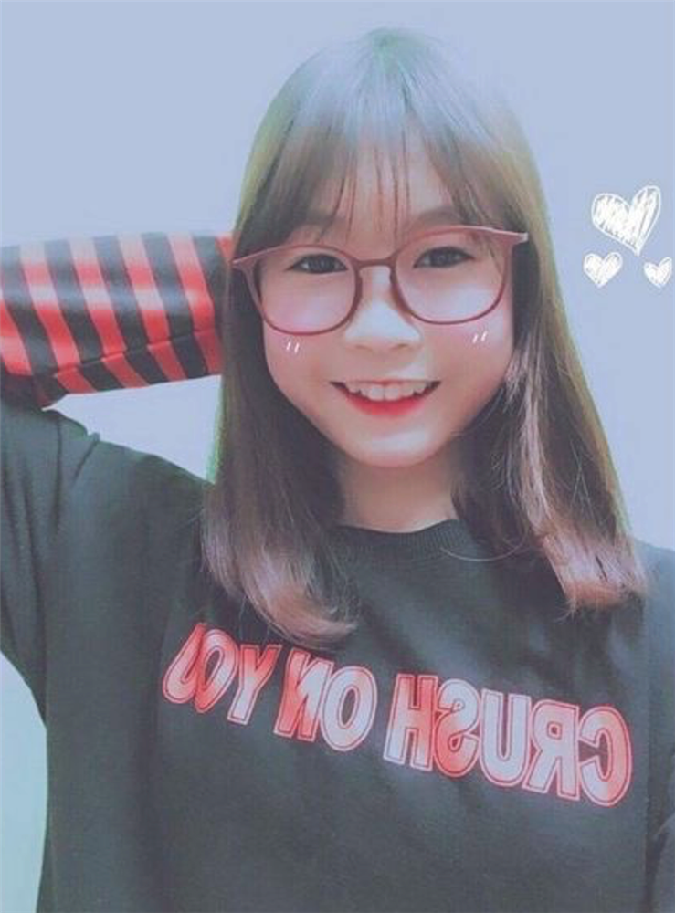 Chi Bé - hành trình lột xác từ hot teen má phính đến thiếu nữ gợi cảm và mẹ bỉm sữa tuổi 18-4