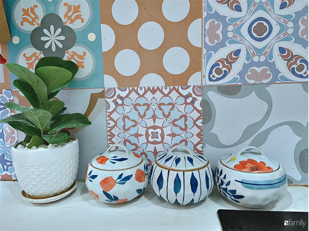 Căn bếp vừa gọn vừa xinh sau khi cải tạo với chi phí 2,6 triệu đồng của cô gái Hà Nội-12