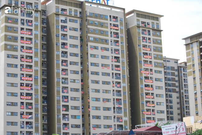 Vụ hàng nghìn hộ dân The Vesta Hà Đông tập trung phản đối việc phá dỡ sân chơi trẻ em làm chỗ đỗ xe: Chúng tôi bị lừa dối-2