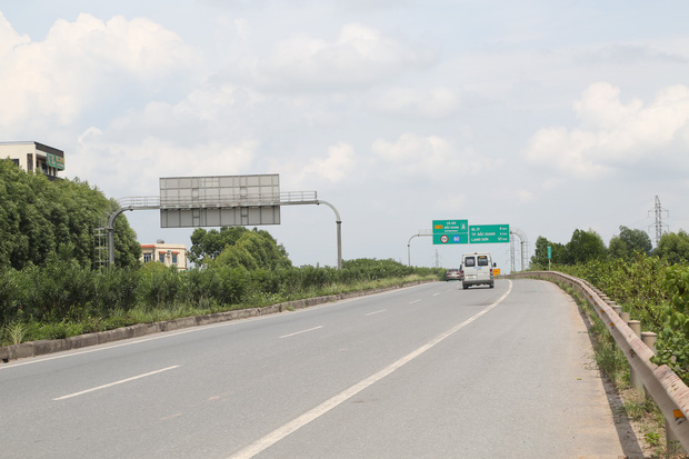 Đám tang đẫm nước mắt, hàng trăm người dân đến tiễn đưa chiến sĩ CSCĐ bị tài xế xe khách tông tử vong-1