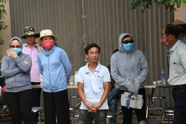 Đám tang đẫm nước mắt, hàng trăm người dân đến tiễn đưa chiến sĩ CSCĐ bị tài xế xe khách tông tử vong-6