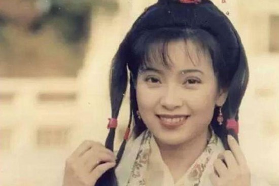 Mỹ nhân Thần Điêu Đại Hiệp: Bỏ sự nghiệp vì đại gia, 9 năm yêu trai trẻ, tuổi 50 ra sao?