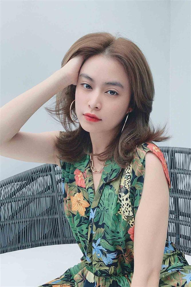 Diện đồ hoạ tiết bách phát bách trúng như Hoàng Thuỳ Linh, không bị già mà vẫn sang chảnh-10