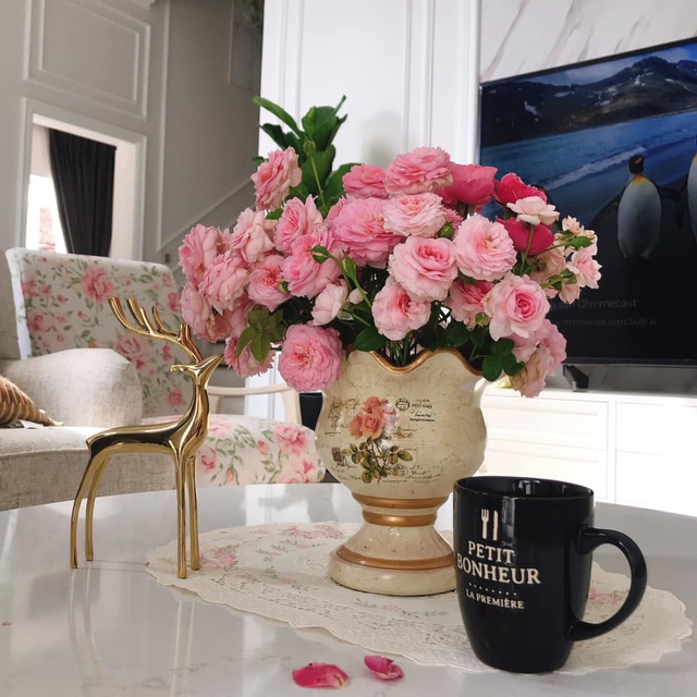 Biệt thự nhà vườn ngập tràn các loại hoa của gia đình ở Bình Dương-8