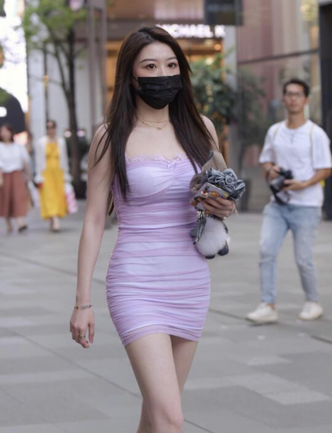 Street style Châu Á tuần này: Hội diện váy ôm sát chiếm thế áp đảo, toàn các chị em khoe body cực phẩm-6