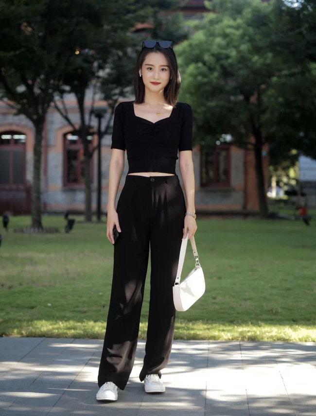 Street style Châu Á tuần này: Hội diện váy ôm sát chiếm thế áp đảo, toàn các chị em khoe body cực phẩm-11