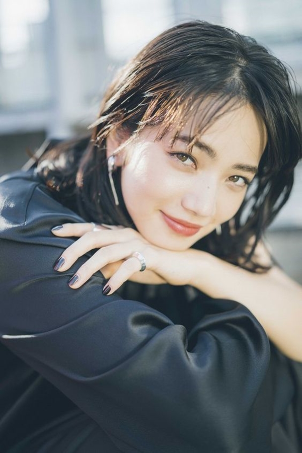 Đừng là cô nàng dễ dãi đi cướp chồng người, chỉ cần 4 bước dễ ợt này bạn sẽ khiến người đàn ông tử tế đổ rạp và có được vị trí chính chủ trên chiếc Lexus 570-2