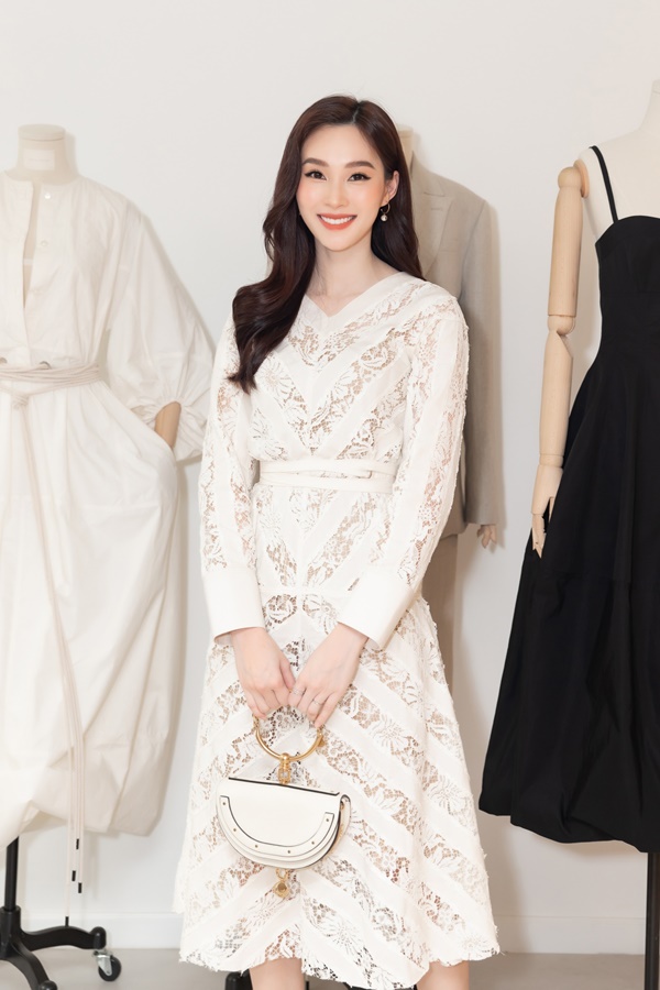 Kiểu áo ren của tiểu tam hot nhất MXH cần được các chị em xếp vào danh sách tuyệt chủng vì vừa xấu lại thiếu thanh lịch-6