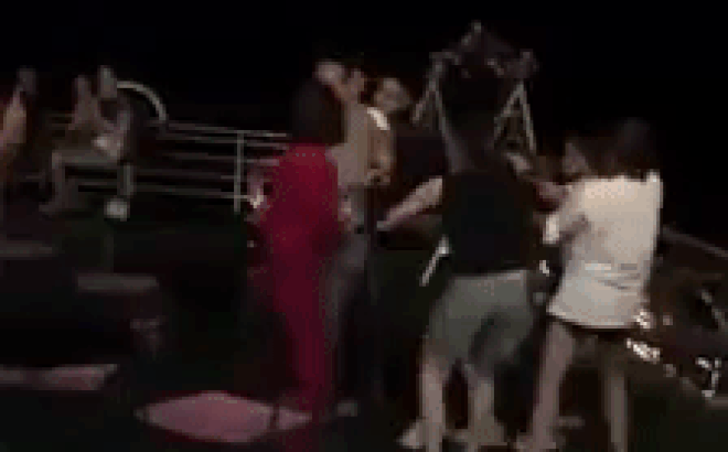 Công an vào cuộc làm rõ vụ cô gái nghi bị đánh ghen, lột đồ tại quán cà phê-2