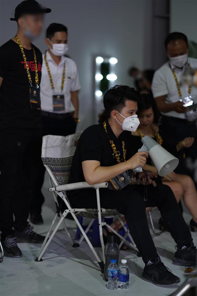 Trọng Hưng gay gắt đáp trả khi bị hỏi Sao chưa kiện vợ cũ?-2