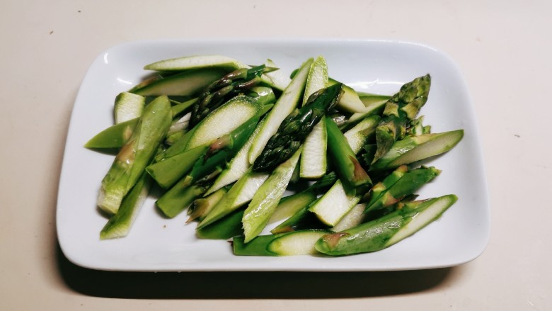 Cách làm măng tây xào thịt bò: Món ngon đậm đà vừa sướng” miệng, vừa bổ dưỡng cho sức khỏe cả nhà-8