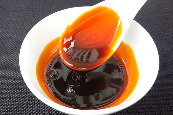 Dùng đường để rã đông, sau vài phút thịt tươi mềm như mới, làm món ăn đậm đà thơm ngon-3