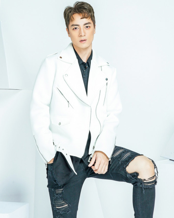 Khó tin những cặp sao Việt này cùng tuổi: Ông Cao Thắng - Quách Ngọc Ngoan chênh lệch ngoại hình cực lớn nhưng chưa sốc bằng cặp của Tuấn Hưng-5