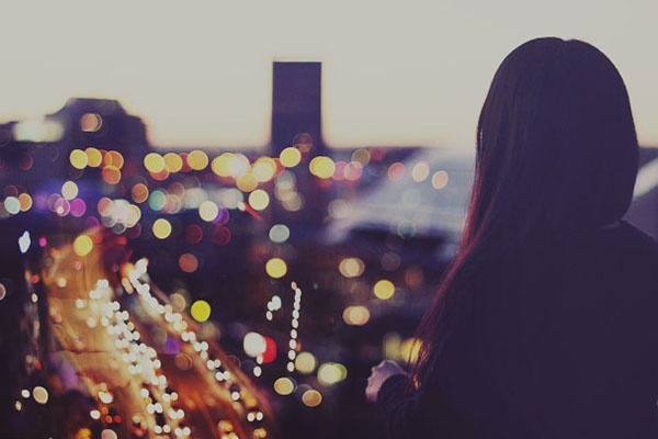 Nếu có 5 đặc điểm sau đây chị em cần thay đổi ngay vì cánh đàn ông sẽ coi đó là mẫu phụ nữ rẻ tiền và thấp kém-3