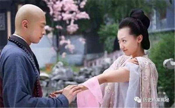 Cơn ghen của đế vương khi bị cắm sừng: Ra tay tàn ác, lập con riêng thành thái tử-3