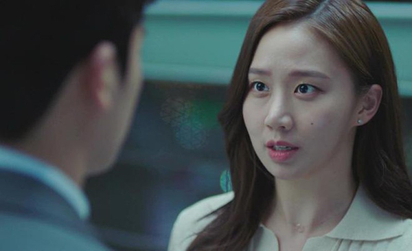 Em trai nhu nhược để vợ hỗn láo với mẹ chồng, tôi lớn tiếng dạy em dâu thì sững sờ nghe cô ấy tiết lộ-1