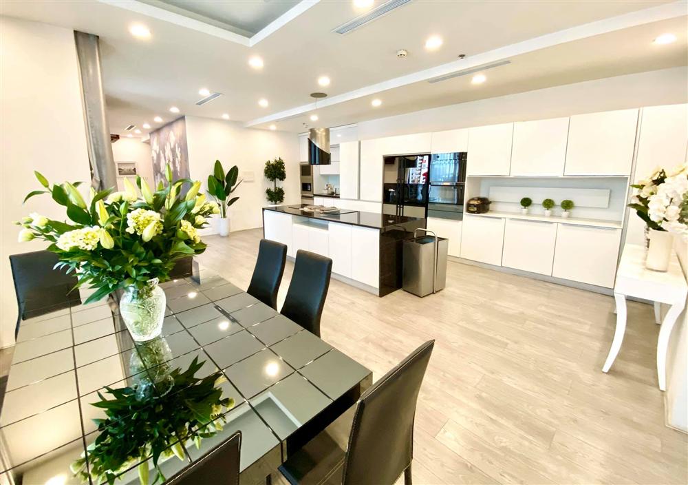 Lã Thanh Huyền hé lộ không gian biệt thự mới 350m vuông, ai cũng trầm trồ vì quá hoành tráng-8