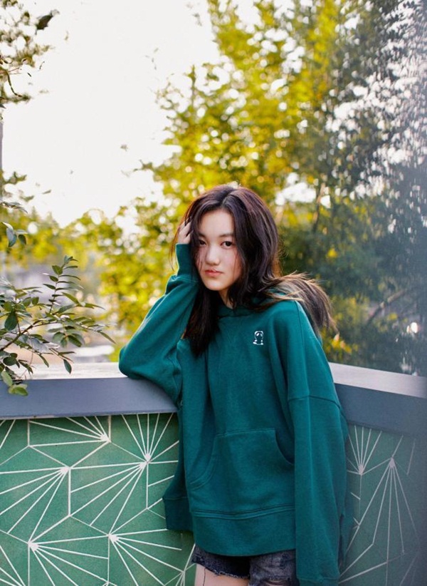 Cuộc sống sang chảnh của ái nữ nhà 3 ông trùm, bà hoàng” Cbiz: Con gái bom sex” Khâu Thục Trinh sống xa hoa trong căn hộ tiền tỷ, ái nữ Lý Liên Kiệt xuất sắc theo học Harvard-22