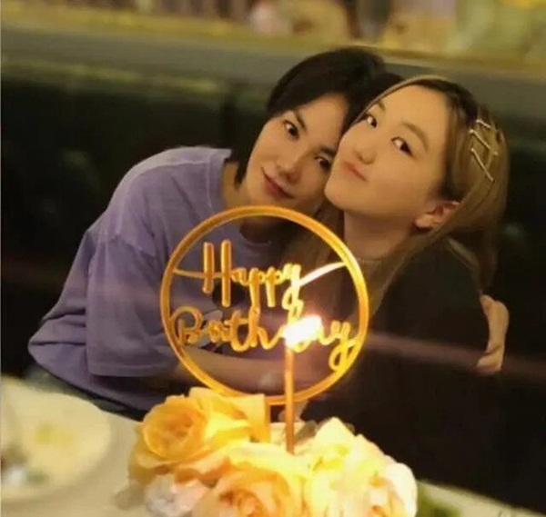 Cuộc sống sang chảnh của ái nữ nhà 3 ông trùm, bà hoàng” Cbiz: Con gái bom sex” Khâu Thục Trinh sống xa hoa trong căn hộ tiền tỷ, ái nữ Lý Liên Kiệt xuất sắc theo học Harvard-24