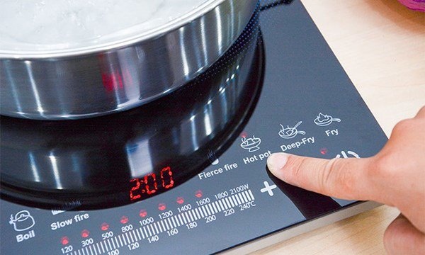 Vô tình làm 4 điều này khi nấu ăn tiền điện bỗng tăng gấp đôi, bếp vừa mua đã hỏng-4