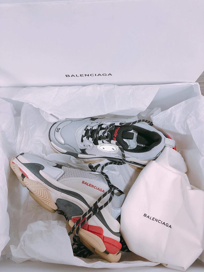 Bạn trai Hương Giang đọ bạn trai Hoà Minzy: 2 thiếu gia với tài sản khủng, cưng chiều người yêu trên mạng cho đến ngoài đời-8