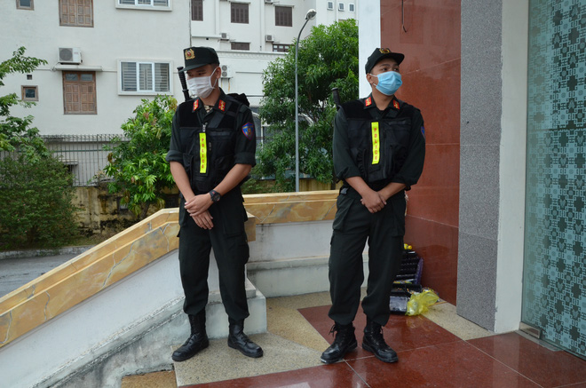 Cùng tội danh, vợ Đường Nhuệ bực tức tại tòa vì bản án bị đề nghị ngang Giám đốc Trung tâm dịch vụ đấu giá-3