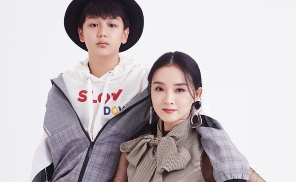 Mẹ chồng - nàng dâu giới siêu giàu Cbiz: Người bị đuổi ra khách sạn, kẻ quỳ gối rửa chân-5