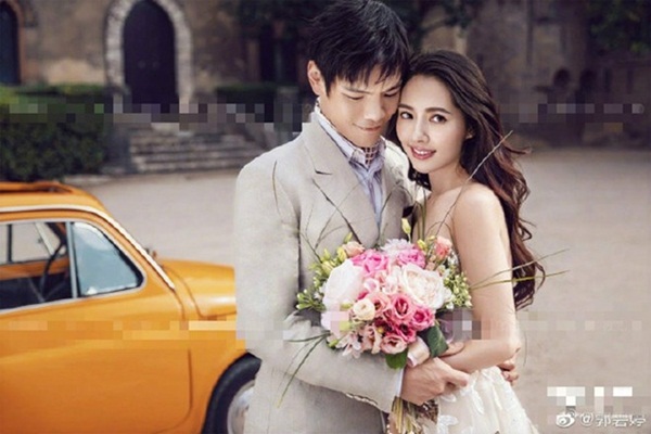 Mẹ chồng - nàng dâu giới siêu giàu Cbiz: Người bị đuổi ra khách sạn, kẻ quỳ gối rửa chân-14