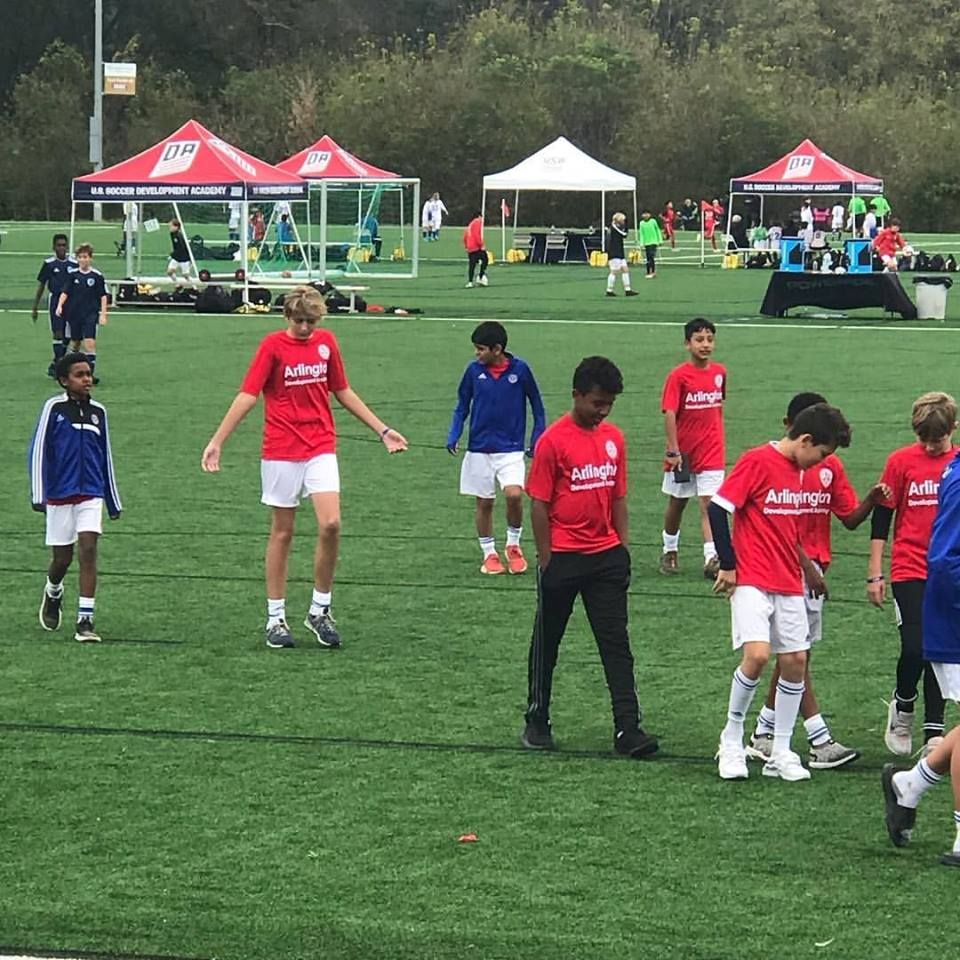 Ngoài diện mạo lạnh lùng khí chất, Hoàng tử Nhà Trắng Barron Trump còn gây sốt khi chơi thể thao, nổi bật hơn tất thảy-5