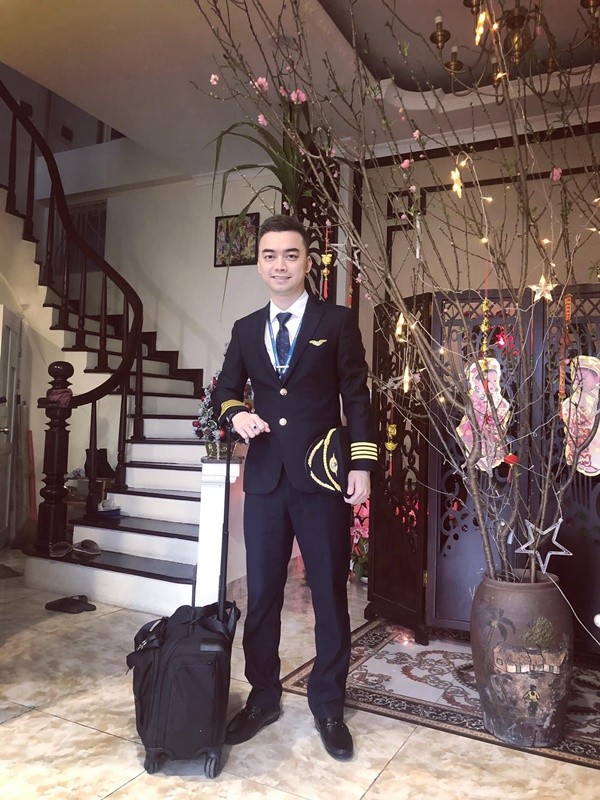 Bạn gái cũ Âu Hà My vừa mới ly hôn chồng, cơ trưởng Duy Alex cũng cập nhật trạng thái quan hệ khiến ai nấy bất ngờ-6