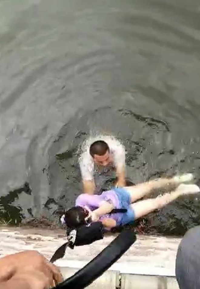 Nữ sinh 14 tuổi nhảy sông tử tự trước khai giảng, người mẹ sững sờ nghe cảnh sát báo lý do-2