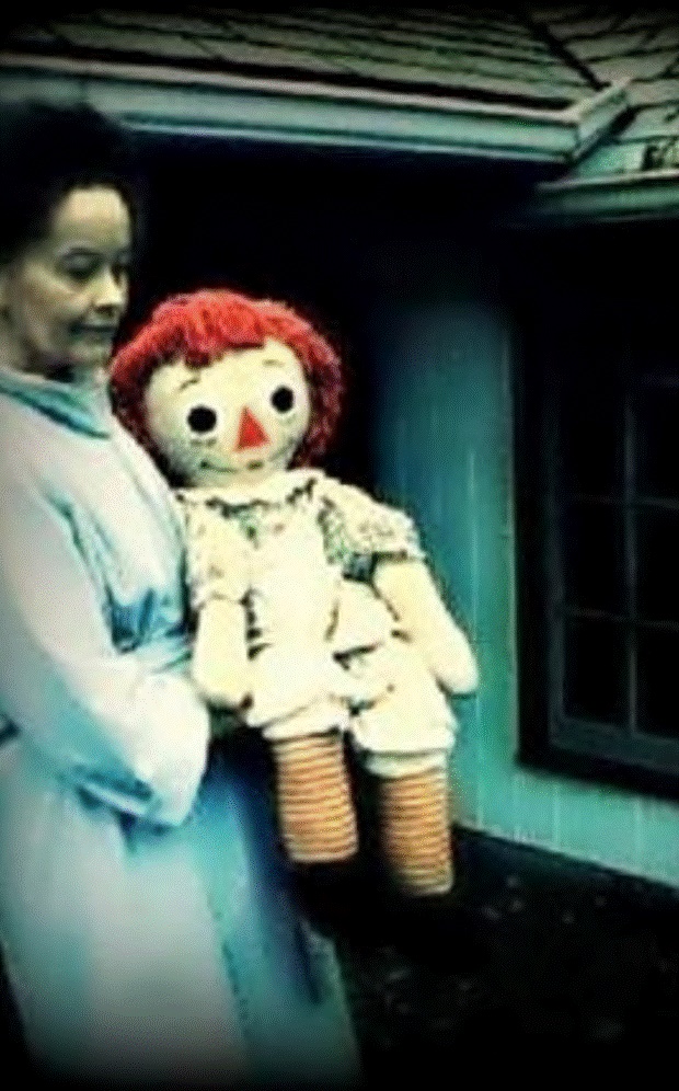 Lạnh gáy với lời nguyền chết chóc trong 25 món đồ bị ám, có những thứ vừa ngồi lên đã thiệt mạng (Phần 3)-6