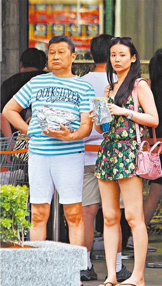 Bị chồng tỷ phú phản bội, cô vợ dứt khoát ly hôn để rồi trả đũa bằng cách kết hôn với người đàn ông có thân phận không tưởng-5