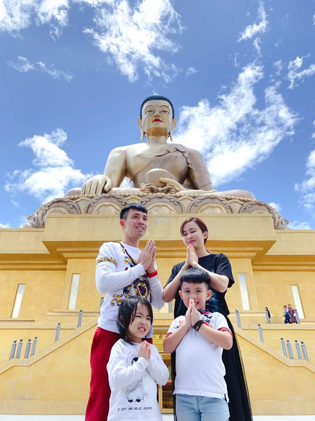 Minh Nhựa khoe ảnh kể hành trang đi xa trị giá hơn 22 tỷ vô tình để lộ chi tiết bị vợ quản lý tiền, chỉ được cấp 10 triệu cho một chuyến đi khiến dân mạng ngạc nhiên-5