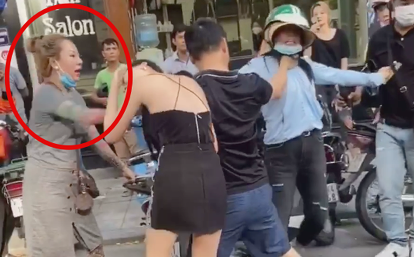 Liên tục nhận tin nhắn dọa dẫm sau vụ đi đường quyền với tiểu tam đường Lý Nam Đế, người phụ nữ xăm hình: Tôi không ngại va chạm-1