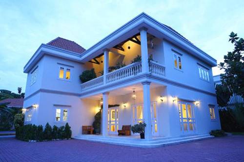 Những mỹ nhân Việt nức tiếng 1 thời giờ ở cơ ngơi khủng, mẹ chồng Hà Tăng cũng góp mặt-2