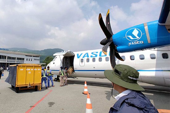 Đua giảm giá vé bay đi Côn Đảo: Rẻ, dễ mua chưa từng có