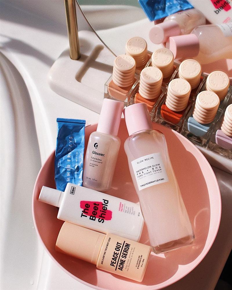 Nếu đồ skincare dính 5 dấu hiệu sau thì bạn chớ dại mà mua kẻo da xuống dốc không phanh-2