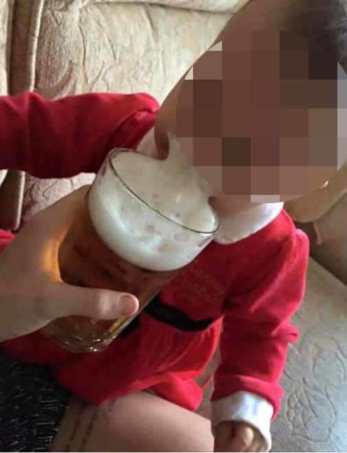 Đăng ảnh con gái lên mạng xã hội, bà mẹ bất ngờ bị chỉ trích thậm tệ bởi hành động nguy hiểm với trẻ nhỏ-1