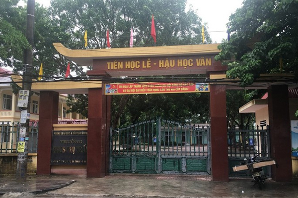 Bé gái 12 tuổi bị tống tiền, tình sau khi gửi ảnh nóng cho bạn trai 17 tuổi quen qua mạng xã hội-1