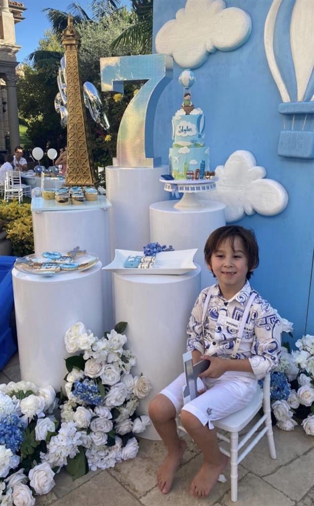 Lấy tỷ phú Mỹ, người phụ nữ Việt ở cung điện 800 tỷ, tổ chức sinh nhật con 500 triệu-6