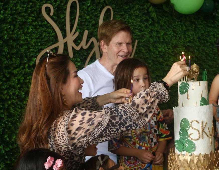 Lấy tỷ phú Mỹ, người phụ nữ Việt ở cung điện 800 tỷ, tổ chức sinh nhật con 500 triệu-12