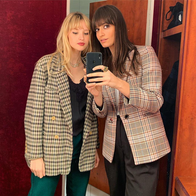 Phụ nữ Pháp mê nhất diện blazer kẻ mùa lạnh, nhìn vừa Tây lại sang xịn hết nấc-1