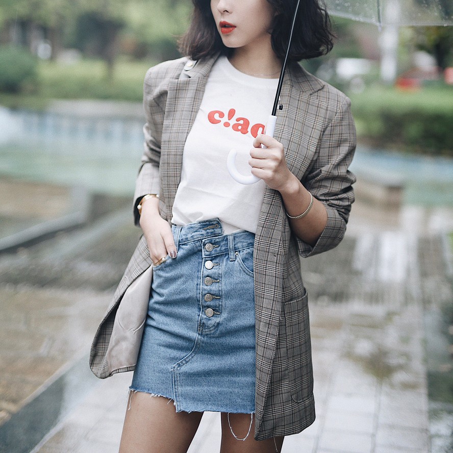 Phụ nữ Pháp mê nhất diện blazer kẻ mùa lạnh, nhìn vừa Tây lại sang xịn hết nấc-9