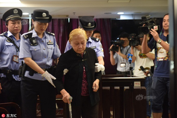 Mẹ già 83 tuổi giết con trai bằng 60 viên thuốc ngủ và những lời khai làm cả phiên tòa chết lặng-2